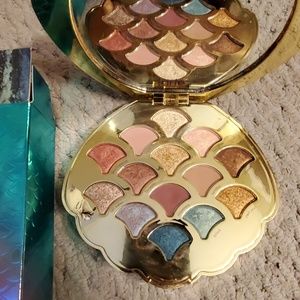 Tarte be a mermaid and make waves